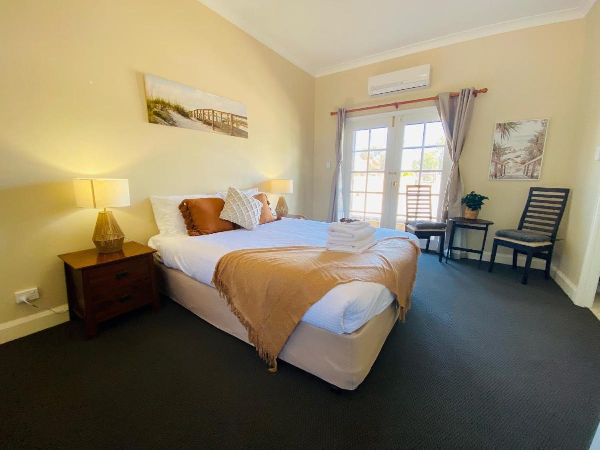 Settlers House York Hotel Екстериор снимка